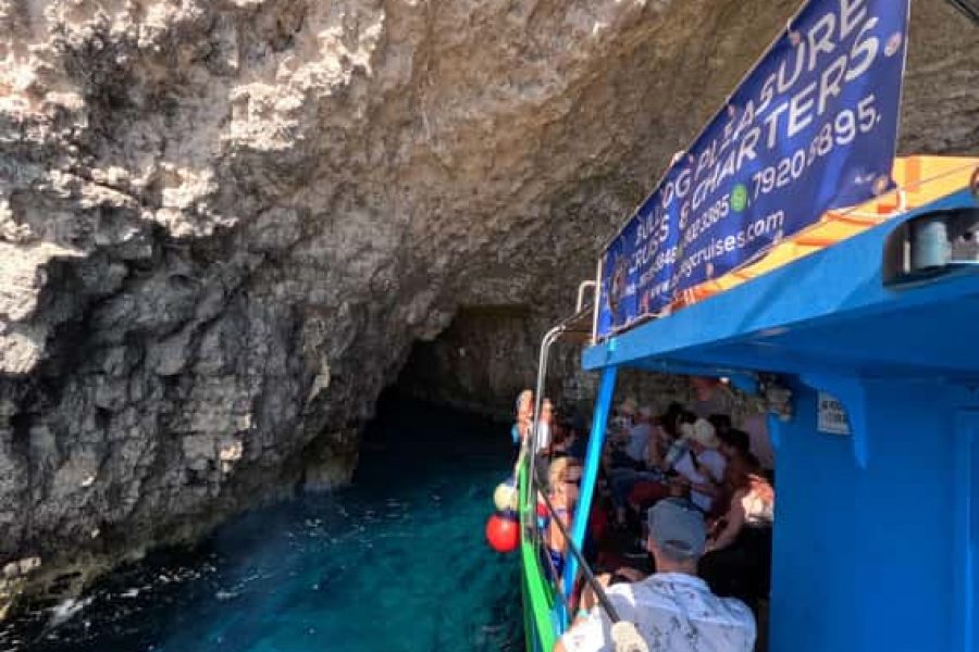 Mellieha: Comino Private Boat Tour with Snorkeling Activities & Caves